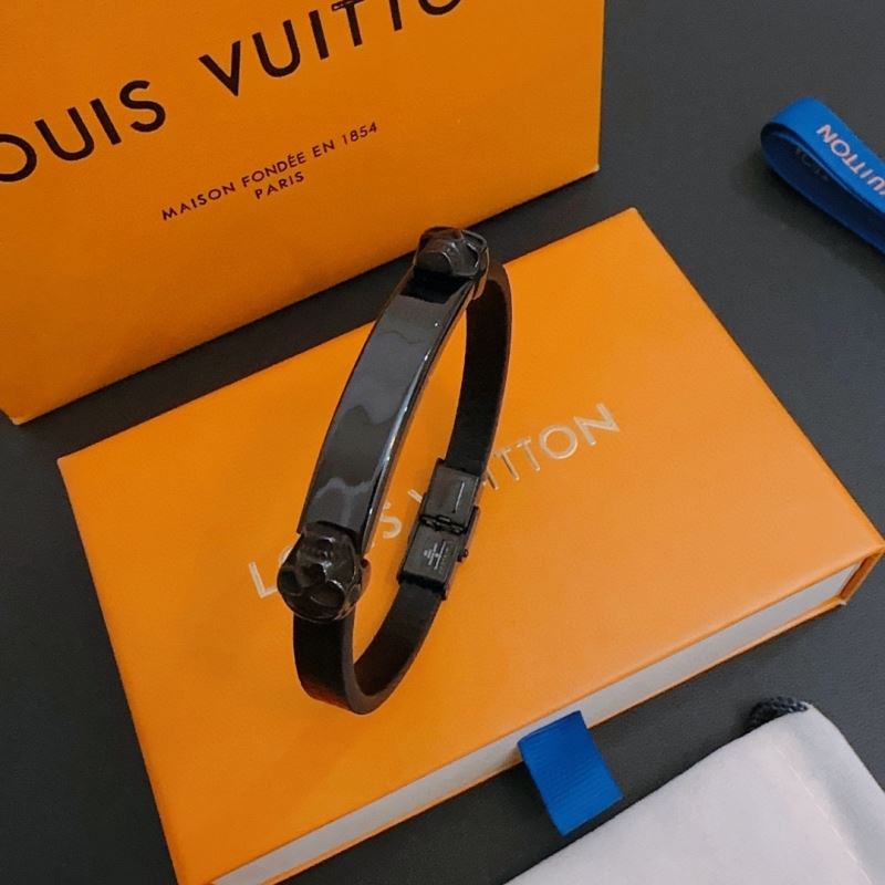 LV Necklaces